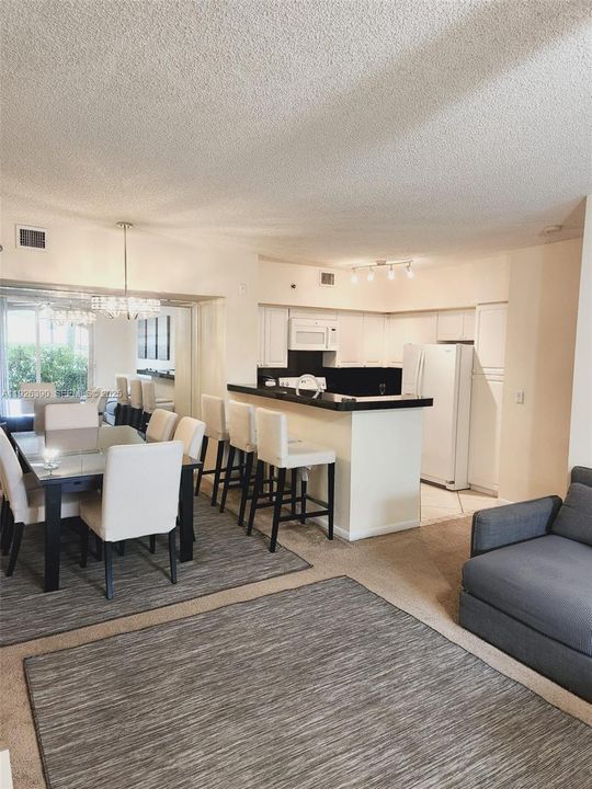 En Renta: $2,790 (2 camas, 2 baños, 1180 Pies cuadrados)