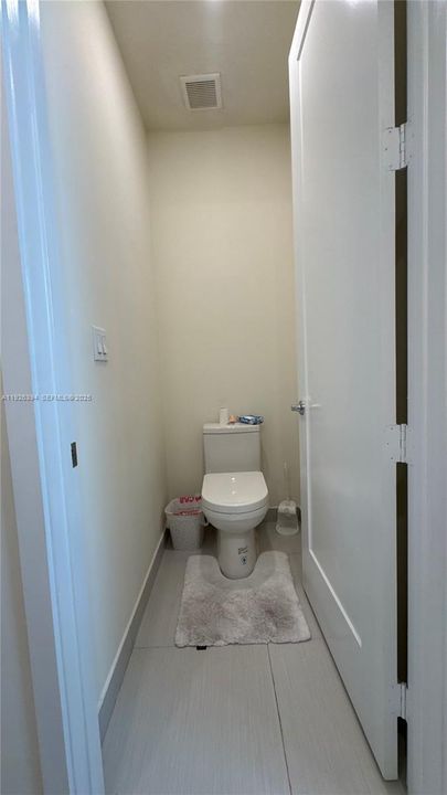 出租: $2,900 (3 贝兹, 2 浴室, 1102 平方英尺)