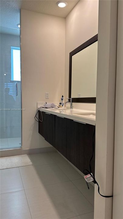 出租: $2,900 (3 贝兹, 2 浴室, 1102 平方英尺)