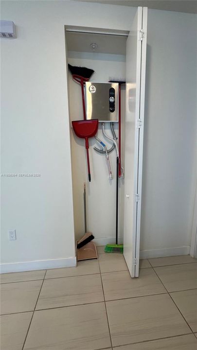 出租: $2,900 (3 贝兹, 2 浴室, 1102 平方英尺)