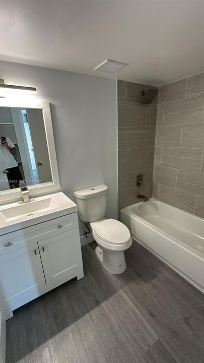 For Rent: $2,600 (2 beds, 2 baths, 850 Square Feet)