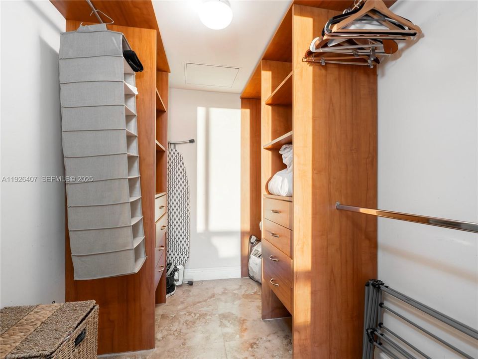 На продажу: $685,000 (1 спален, 1 ванн, 896 Квадратных фут)