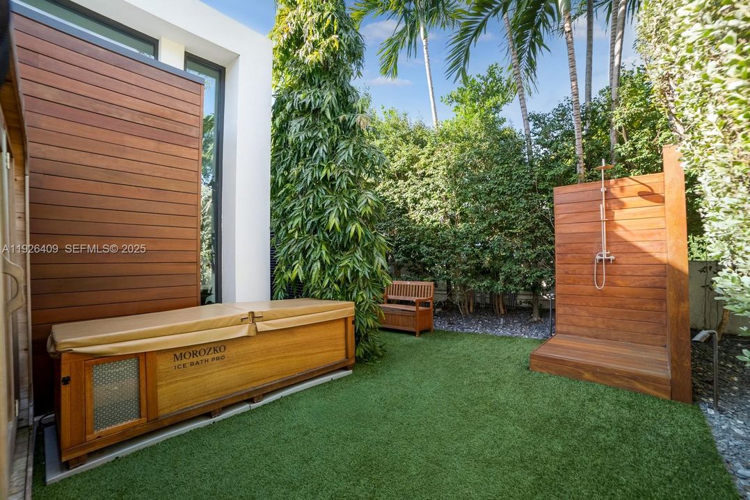 На продажу: $36,900,000 (7 спален, 9 ванн, 10632 Квадратных фут)