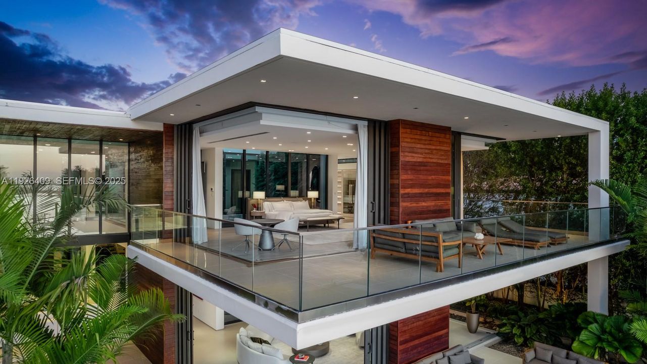 На продажу: $36,900,000 (7 спален, 9 ванн, 10632 Квадратных фут)