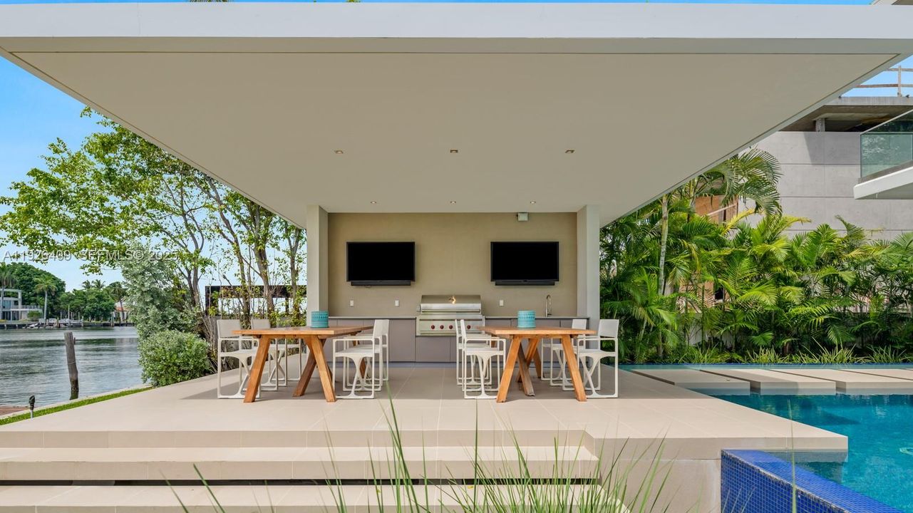 En Venta: $36,900,000 (7 camas, 9 baños, 10278 Pies cuadrados)