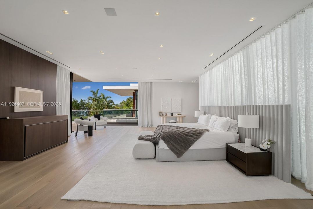 На продажу: $36,900,000 (7 спален, 9 ванн, 10632 Квадратных фут)