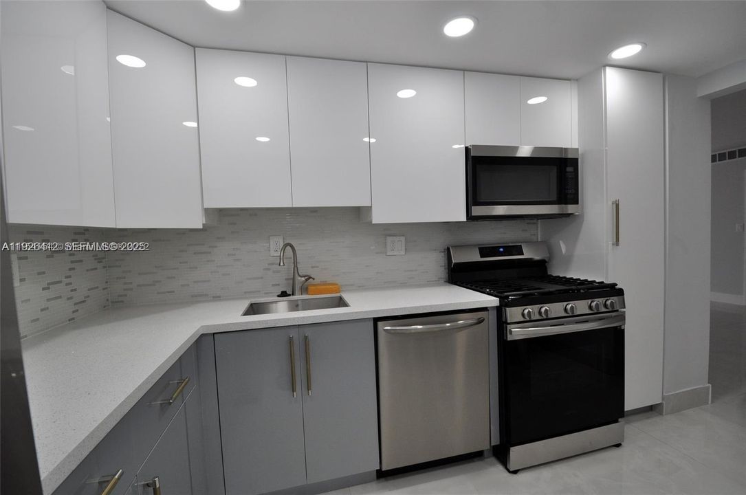 En Venta: $539,900 (2 camas, 2 baños, 1248 Pies cuadrados)