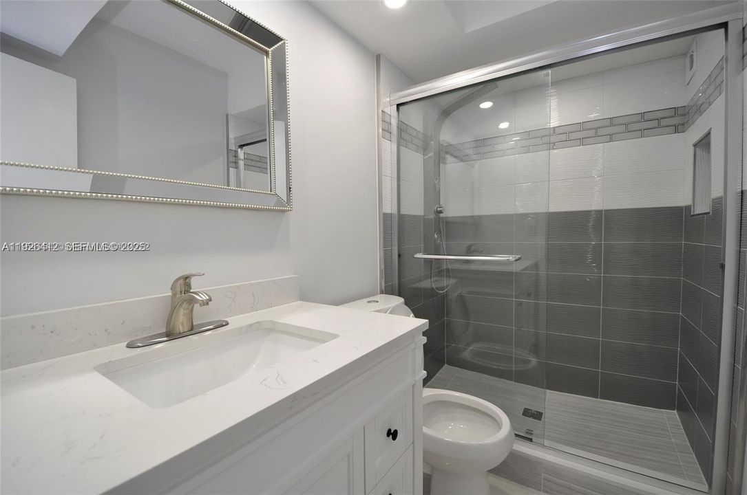 En Venta: $539,900 (2 camas, 2 baños, 1248 Pies cuadrados)