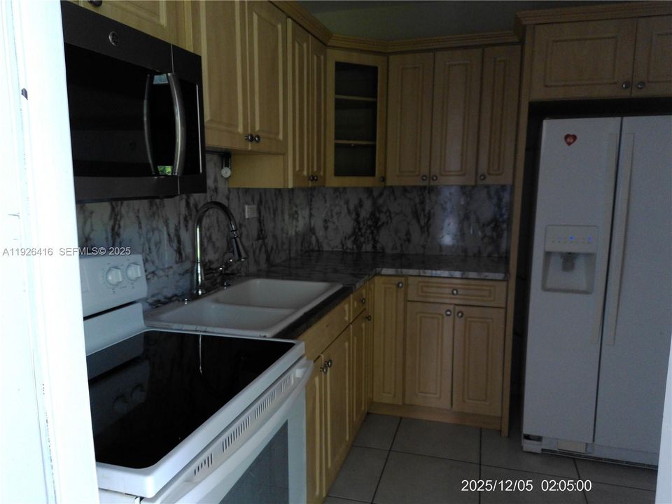 待售: $725,900 (4 贝兹, 2 浴室, 1842 平方英尺)