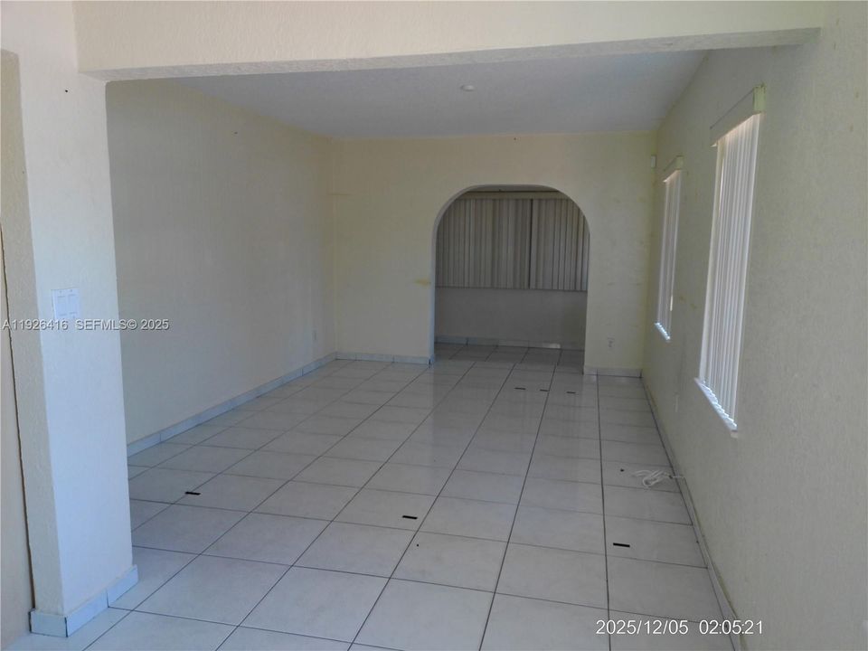 待售: $725,900 (4 贝兹, 2 浴室, 1842 平方英尺)