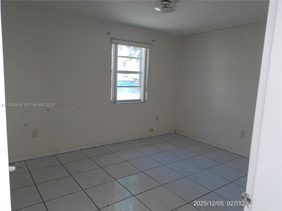 待售: $725,900 (4 贝兹, 2 浴室, 1842 平方英尺)