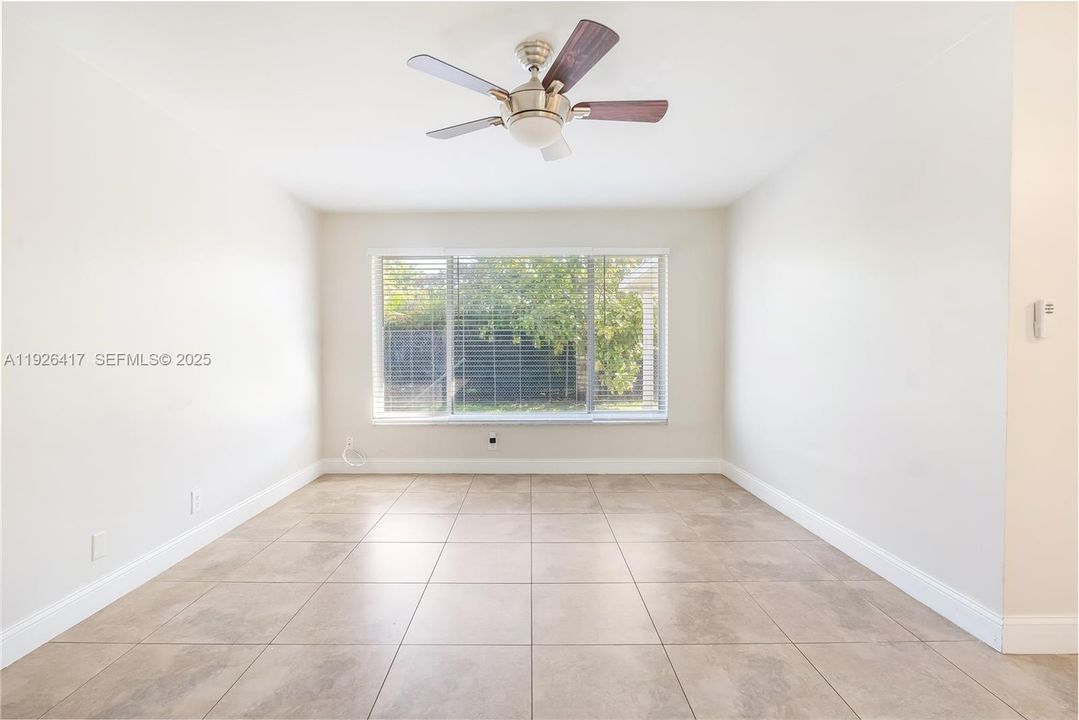 В аренду: $3,100 (3 спален, 2 ванн, 1471 Квадратных фут)