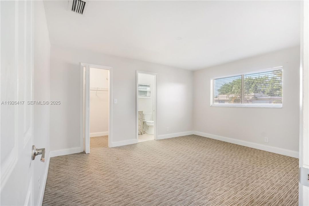 В аренду: $3,100 (3 спален, 2 ванн, 1471 Квадратных фут)