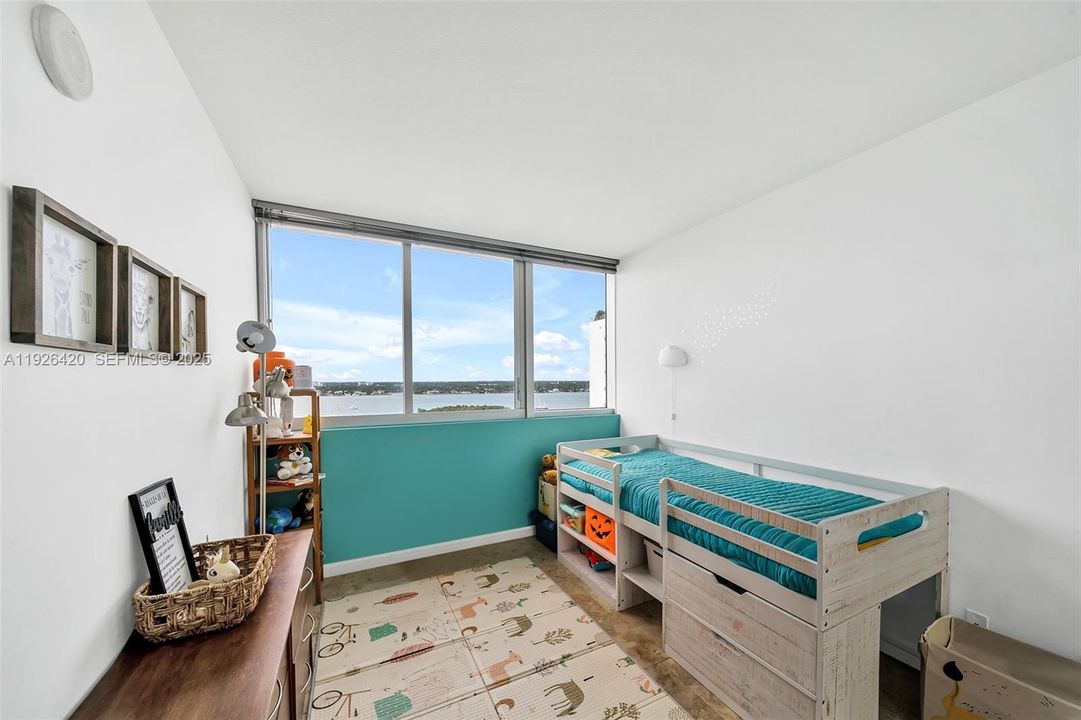 В аренду: $5,500 (3 спален, 2 ванн, 1712 Квадратных фут)