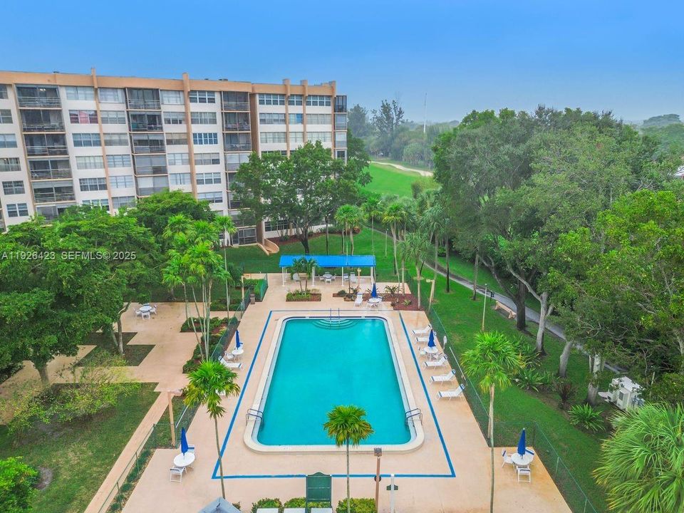 For Sale: $260,000 (3 beds, 2 baths, 1310 Square Feet)