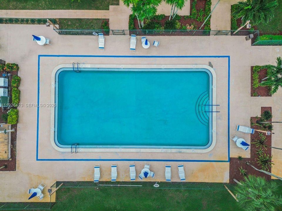 For Sale: $260,000 (3 beds, 2 baths, 1310 Square Feet)