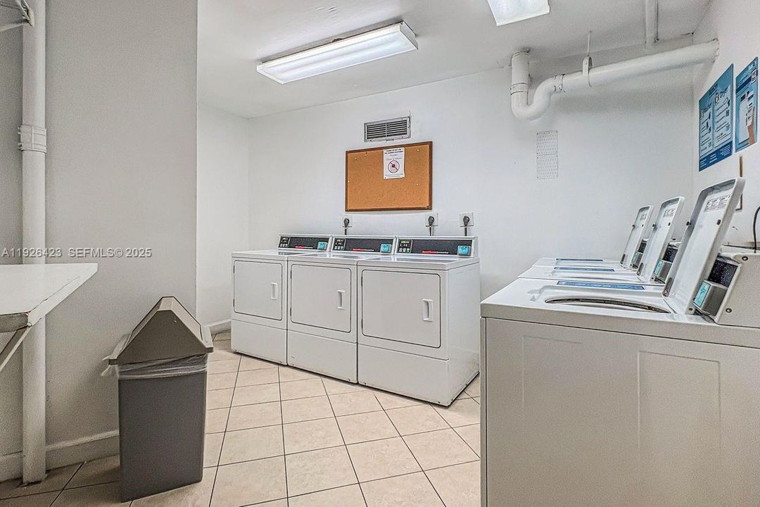 For Sale: $260,000 (3 beds, 2 baths, 1310 Square Feet)