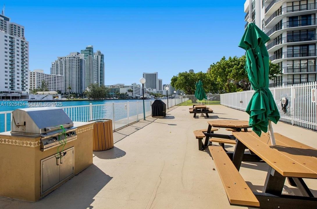 En Venta: $205,000 (2 camas, 1 baños, 1075 Pies cuadrados)