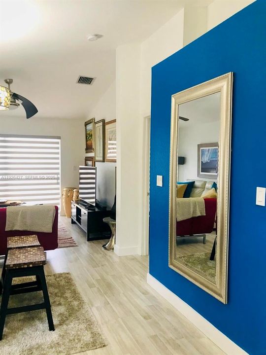 En Renta: $3,000 (2 camas, 2 baños, 923 Pies cuadrados)