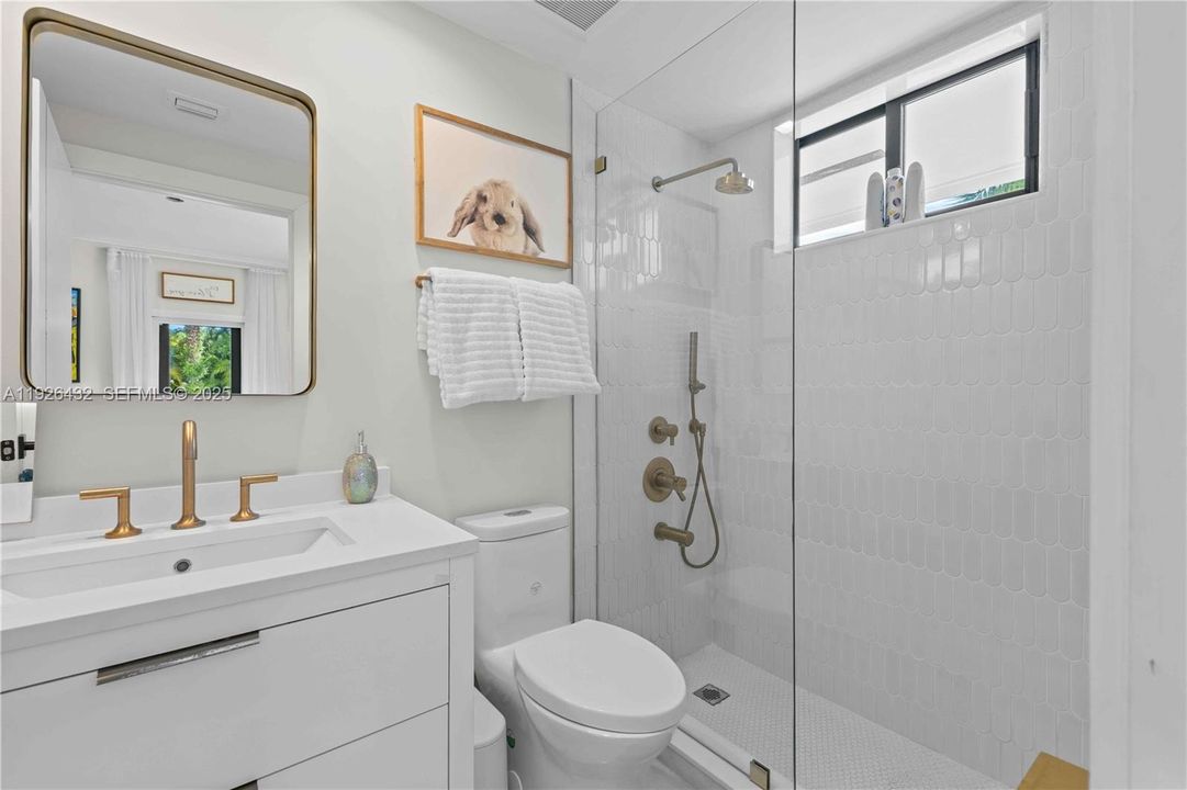 В аренду: $15,000 (4 спален, 5 ванн, 3845 Квадратных фут)