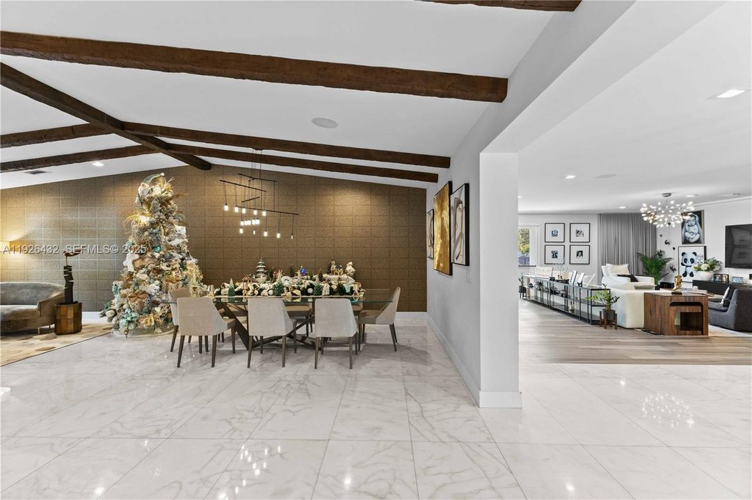 В аренду: $15,000 (4 спален, 5 ванн, 3845 Квадратных фут)