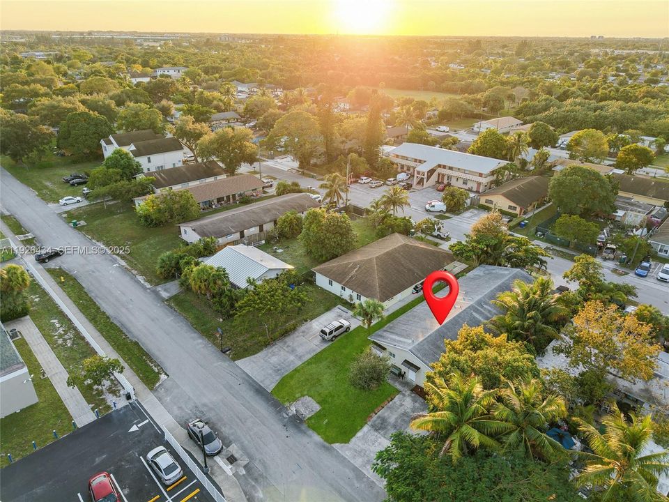 出租: $2,500 (3 贝兹, 2 浴室, 3204 平方英尺)