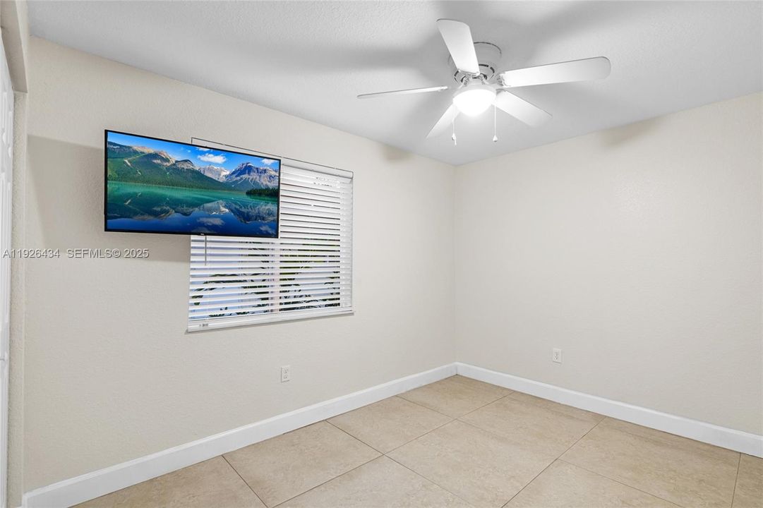 出租: $2,500 (3 贝兹, 2 浴室, 3204 平方英尺)