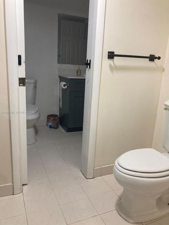 For Rent: $1,950 (2 beds, 1 baths, 934 Square Feet)