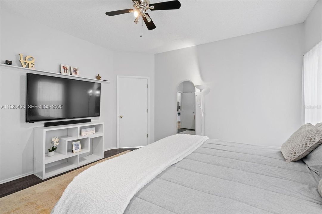 For Rent: $2,800 (5 beds, 4 baths, 0 Square Feet)