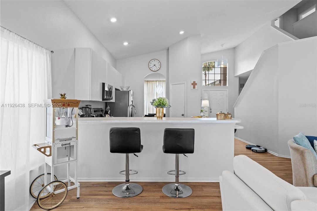 For Rent: $2,800 (5 beds, 4 baths, 0 Square Feet)