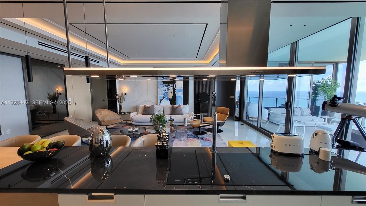 En Venta: $5,800,000 (3 camas, 3 baños, 2137 Pies cuadrados)