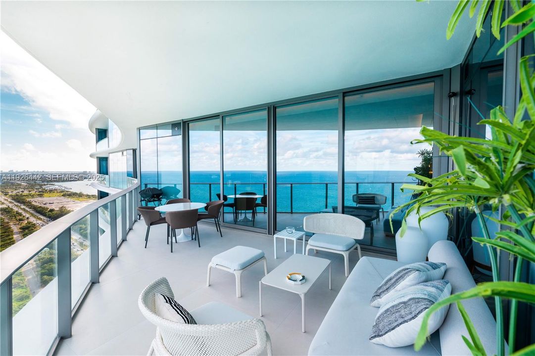 En Venta: $5,800,000 (3 camas, 3 baños, 2137 Pies cuadrados)