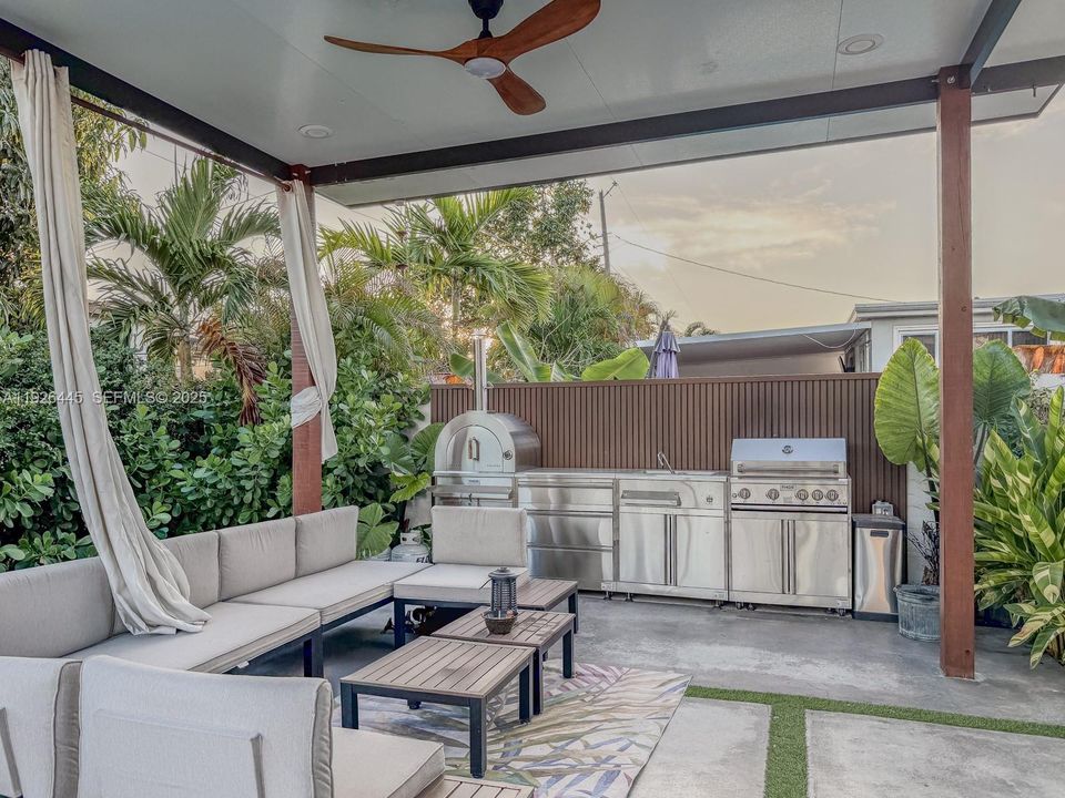 待售: $1,225,000 (5 贝兹, 4 浴室, 2586 平方英尺)