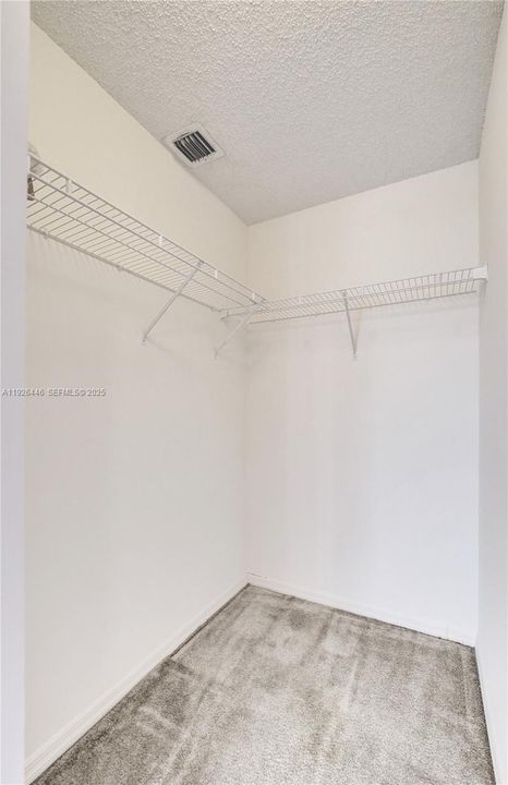 For Sale: $385,000 (2 beds, 2 baths, 1261 Square Feet)