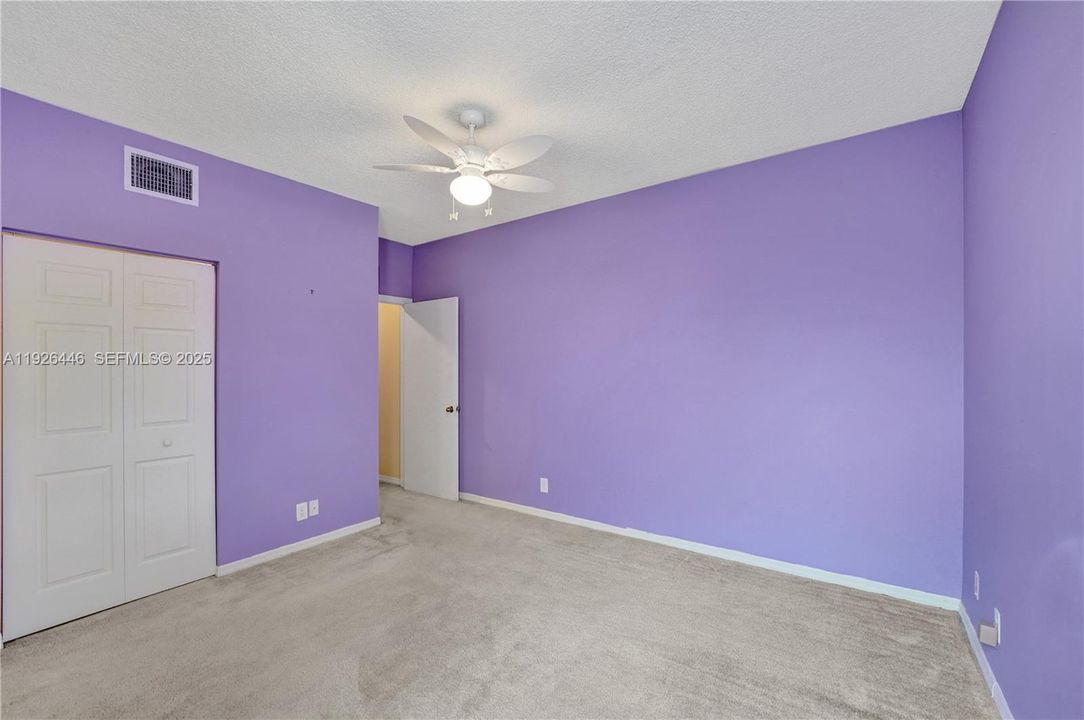 For Sale: $385,000 (2 beds, 2 baths, 1261 Square Feet)