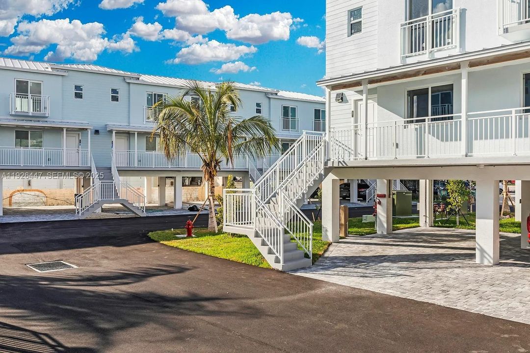 В аренду: $3,800 (1 спален, 2 ванн, 850 Квадратных фут)