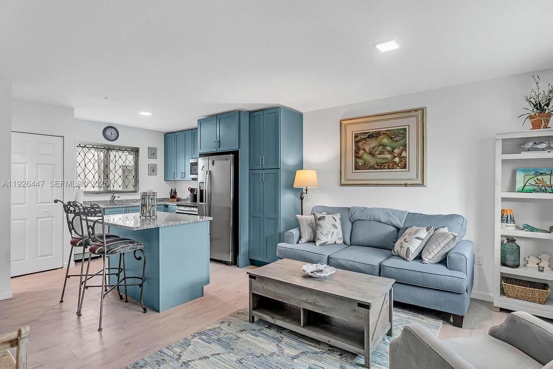 В аренду: $3,800 (1 спален, 2 ванн, 850 Квадратных фут)