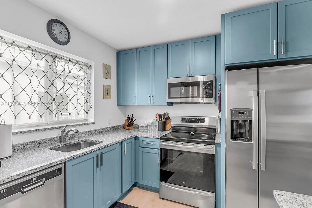 В аренду: $3,800 (1 спален, 2 ванн, 850 Квадратных фут)