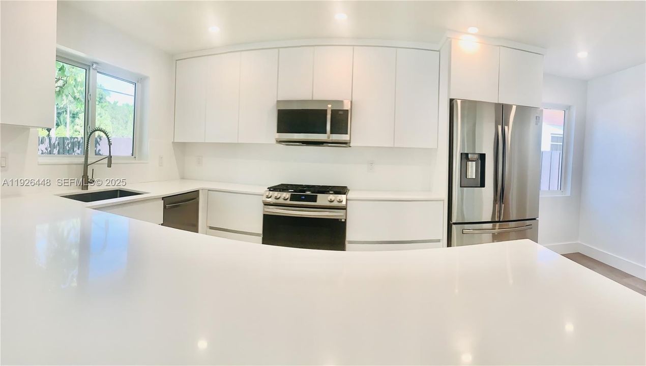 For Rent: $8,000 (4 beds, 3 baths, 2600 Square Feet)