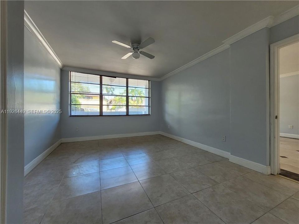 В аренду: $1,750 (1 спален, 1 ванн, 812 Квадратных фут)