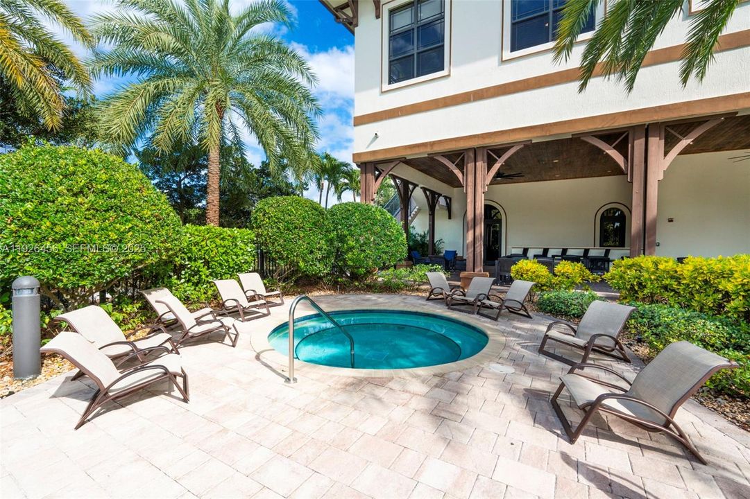 For Sale: $1,599,000 (5 beds, 5 baths, 4274 Square Feet)