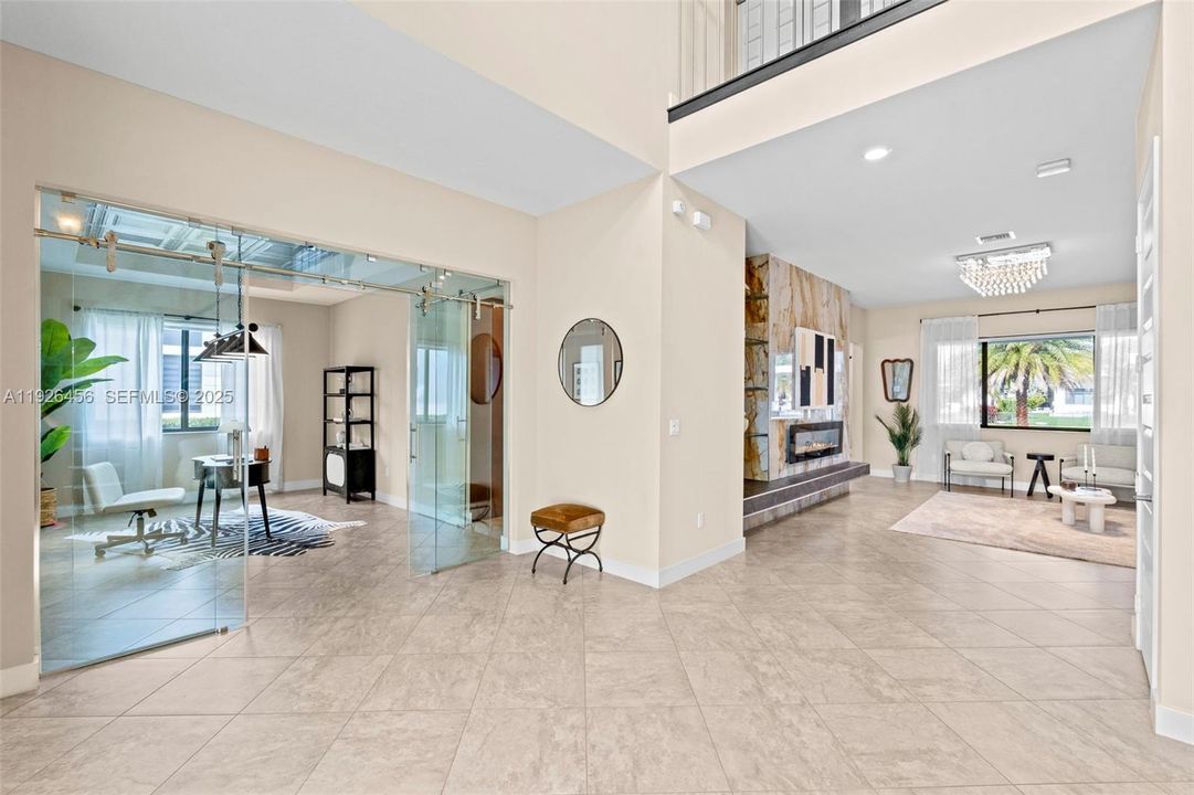 For Sale: $1,599,000 (5 beds, 5 baths, 4274 Square Feet)