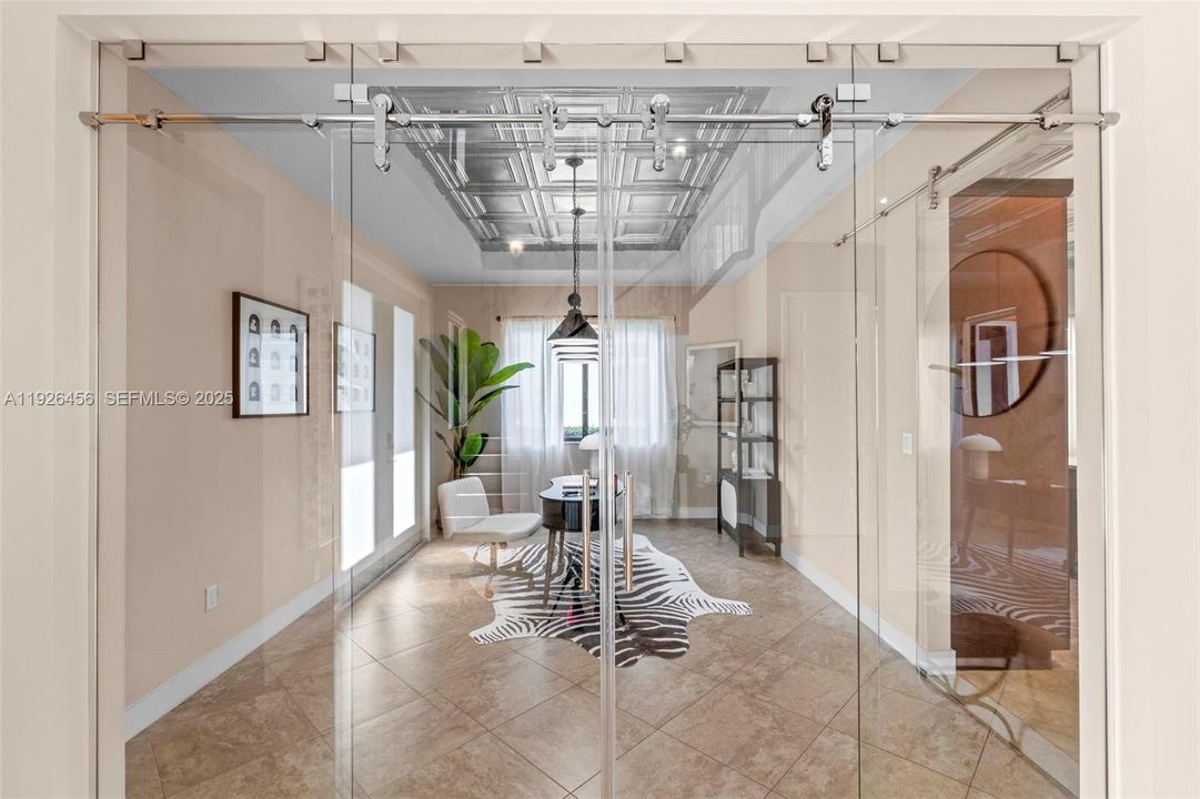 For Sale: $1,599,000 (5 beds, 5 baths, 4274 Square Feet)