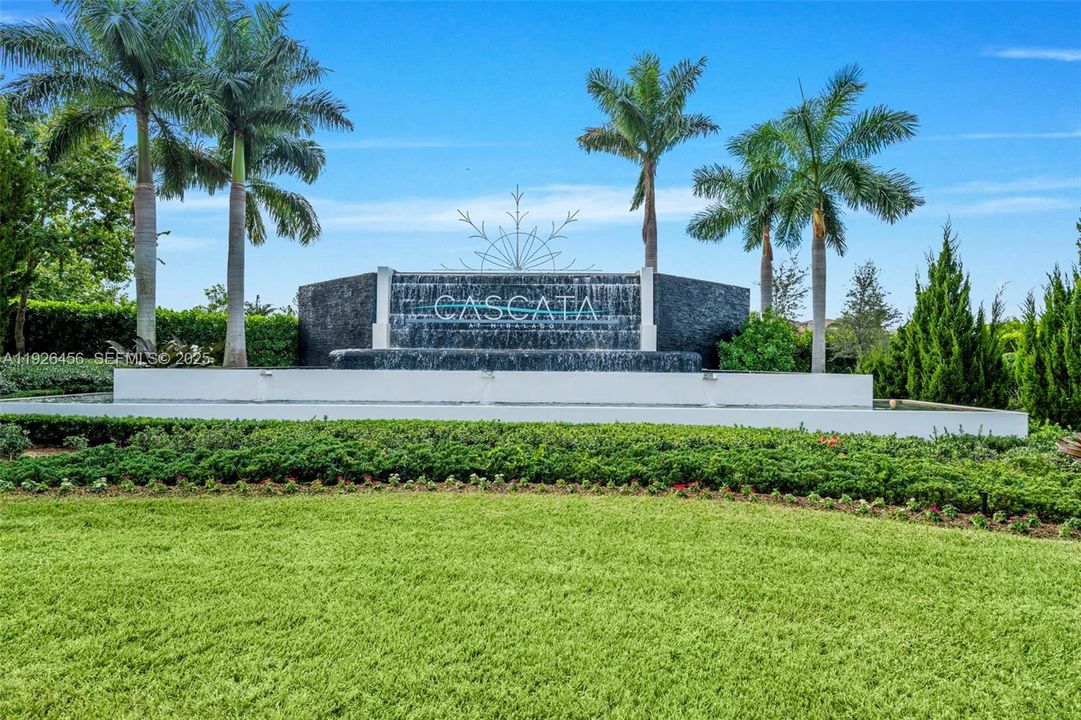 For Sale: $1,599,000 (5 beds, 5 baths, 4274 Square Feet)