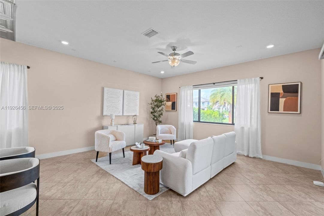 For Sale: $1,599,000 (5 beds, 5 baths, 4274 Square Feet)