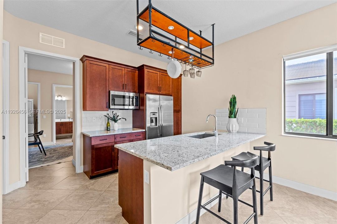 For Sale: $1,599,000 (5 beds, 5 baths, 4274 Square Feet)