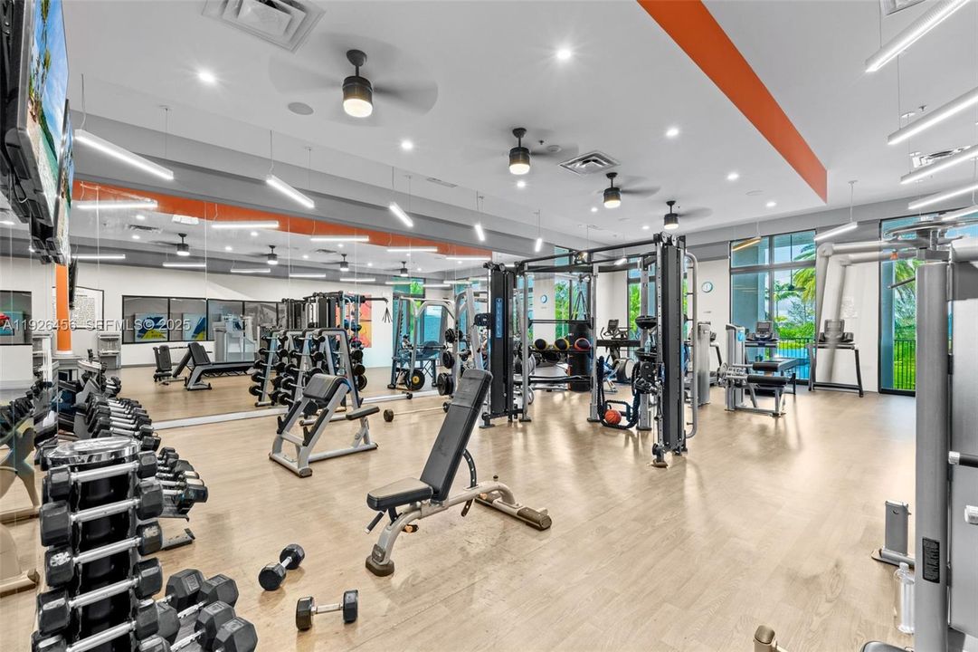 For Sale: $1,599,000 (5 beds, 5 baths, 4274 Square Feet)