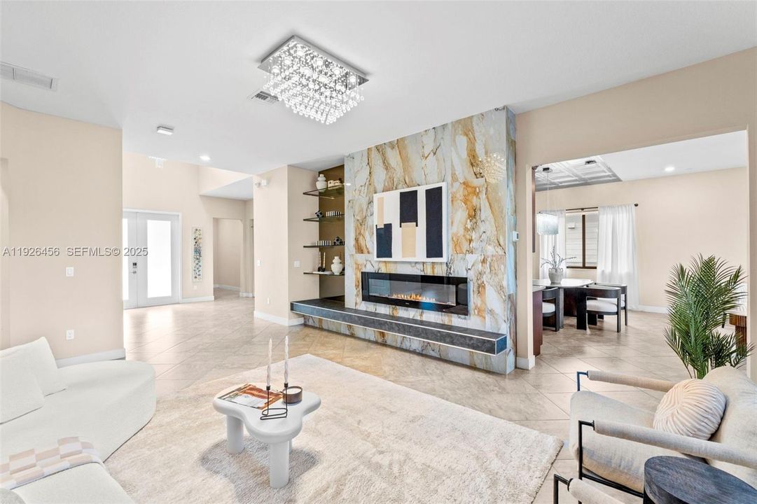 For Sale: $1,599,000 (5 beds, 5 baths, 4274 Square Feet)