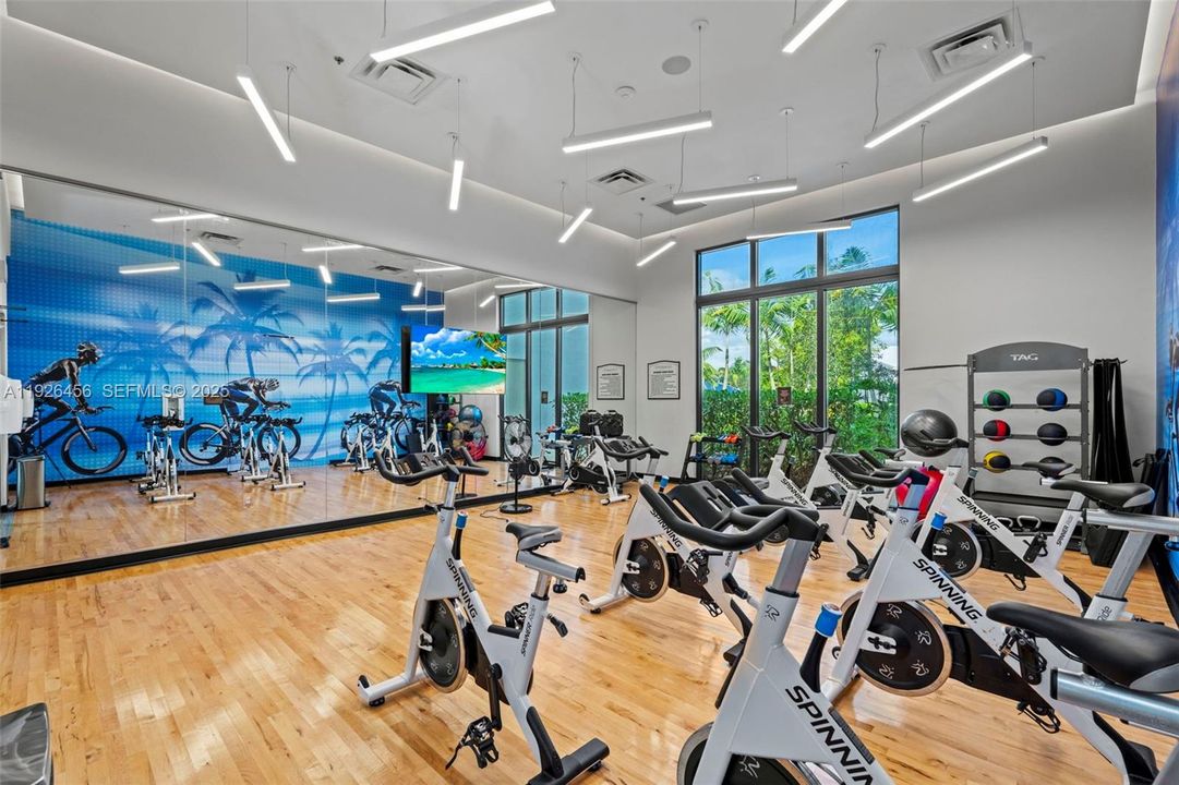 For Sale: $1,599,000 (5 beds, 5 baths, 4274 Square Feet)