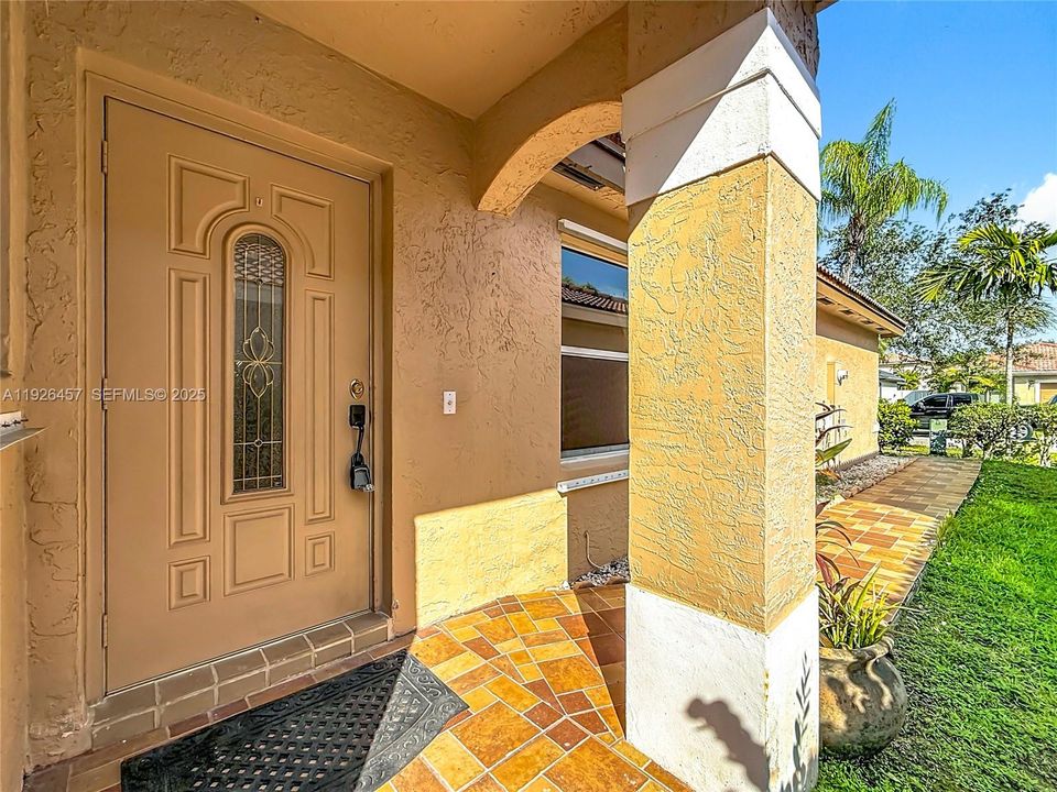 For Rent: $4,000 (4 beds, 2 baths, 1477 Square Feet)